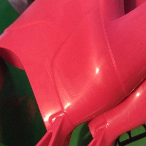 Authentic Bottega Veneta Pink Rubber Ankle Boots Size 37 Full Set - Picture 14 of 15